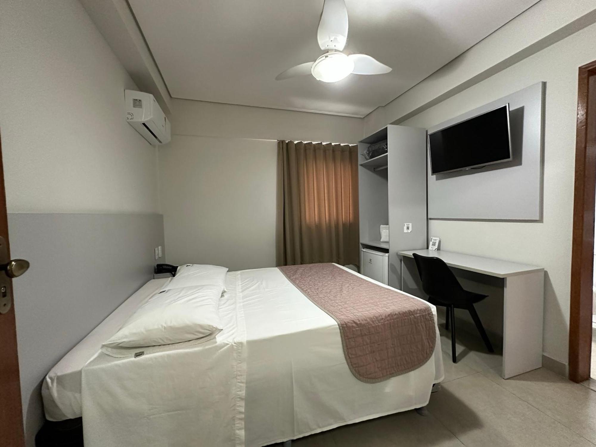 Hotel Milenio Ponte Nova Extérieur photo